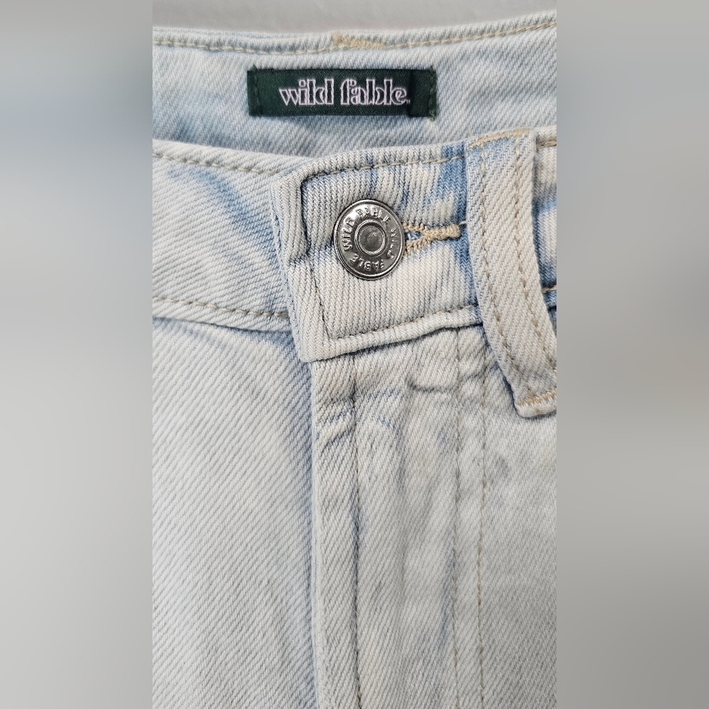 Wild Fable Womens Super High Rise Tapered Jeans Light Wash Size 2/27" Inseam NWT - Picture 3 of 11